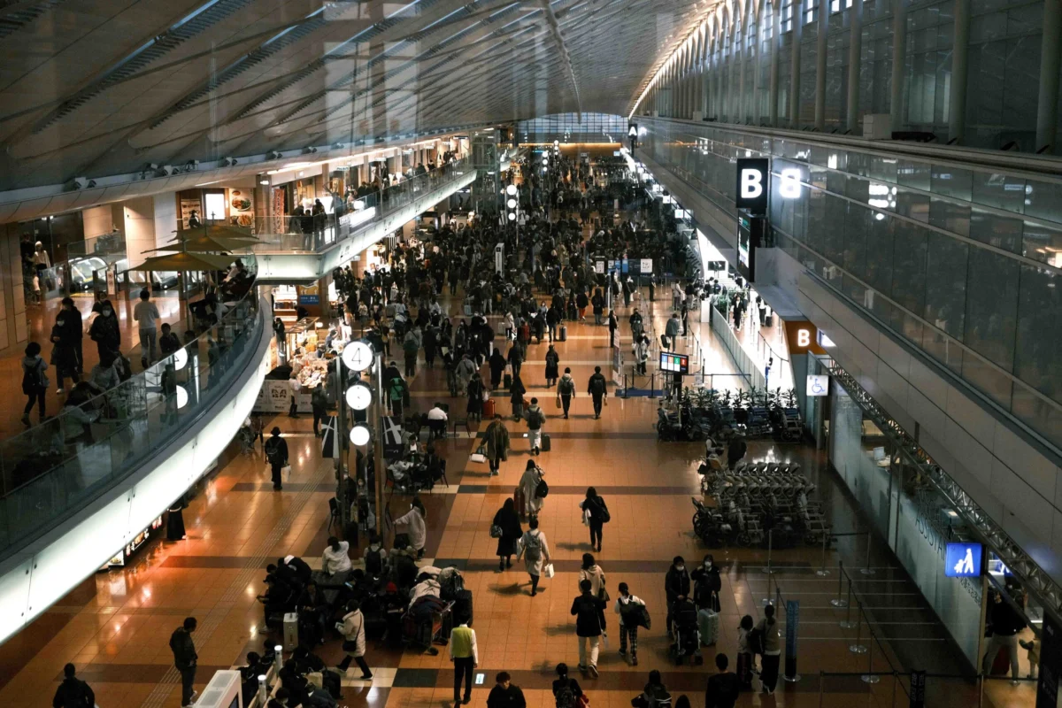 ICE Agents Deployed to Major US Airports Amid Partial Government Shutdown as Travel Security and Immigration Enforcement Converge