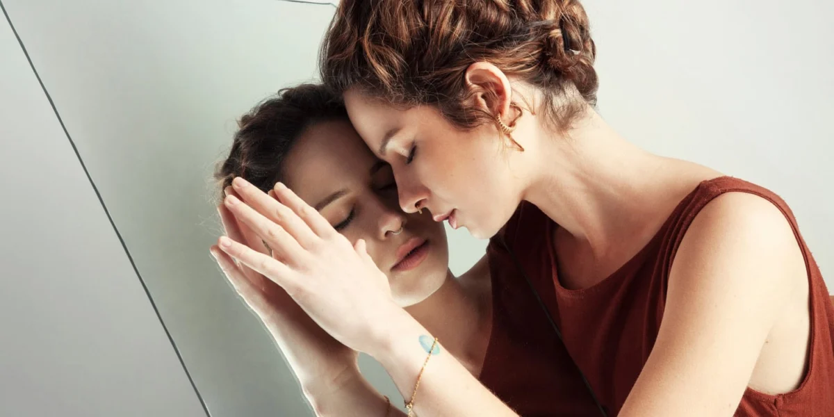 State grandiose and vulnerable narcissism in relation to perfectionistic cognitions