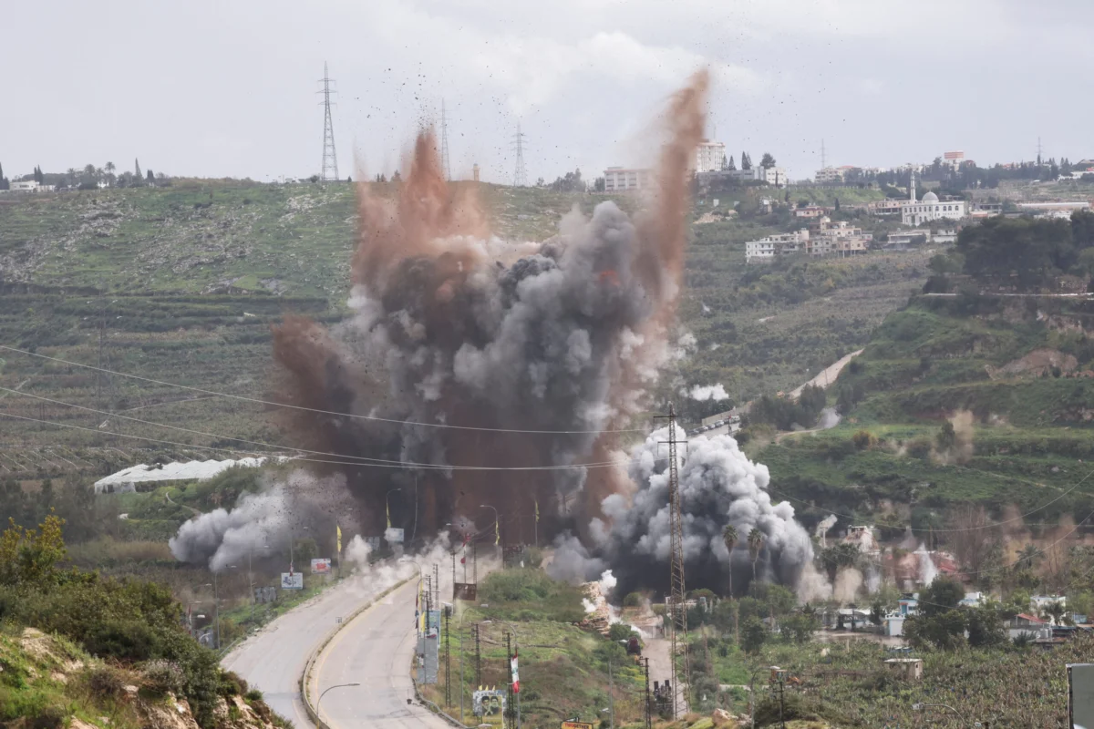 US-Israel Attacks on Iran Intensify as Israeli Forces Destroy Qasimiyah Bridge in South Lebanon