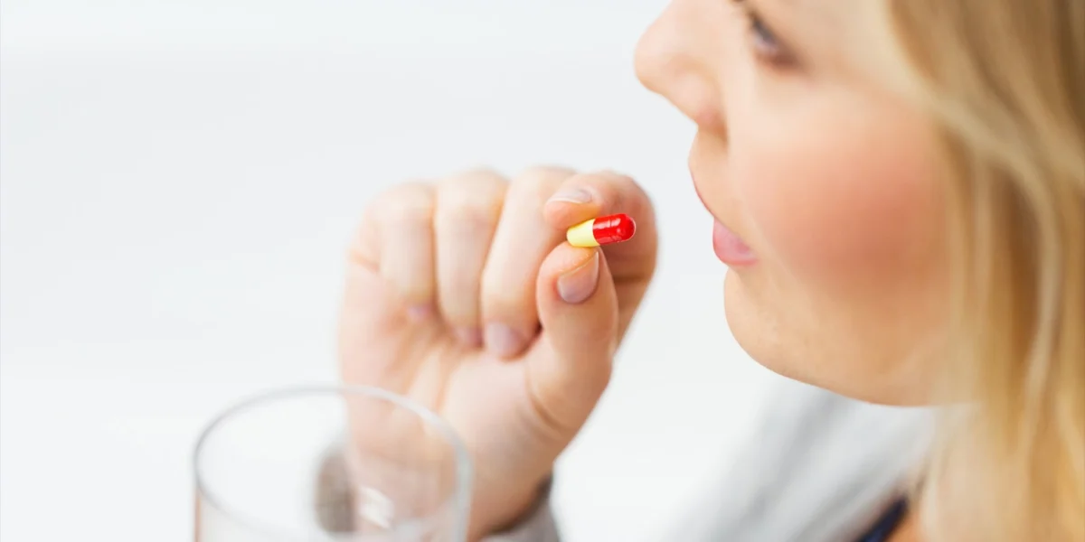 Beliefs about the biological nature of mental disorders and how they affect antidepressant use and withdrawal