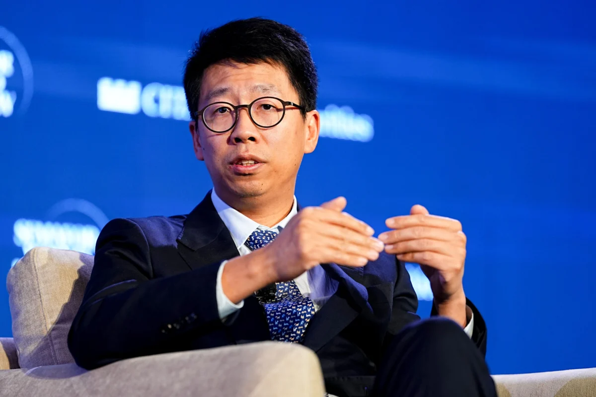 Defying a $1.2 Billion Stripe Acquisition, Jack Zhang Forged Airwallex into a Global Fintech Powerhouse