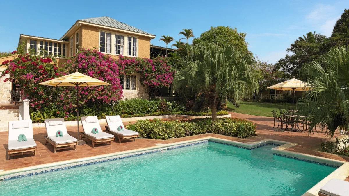 Global Luxury Long-Term Rentals and the Evolution of the Digital Nomad Lifestyle