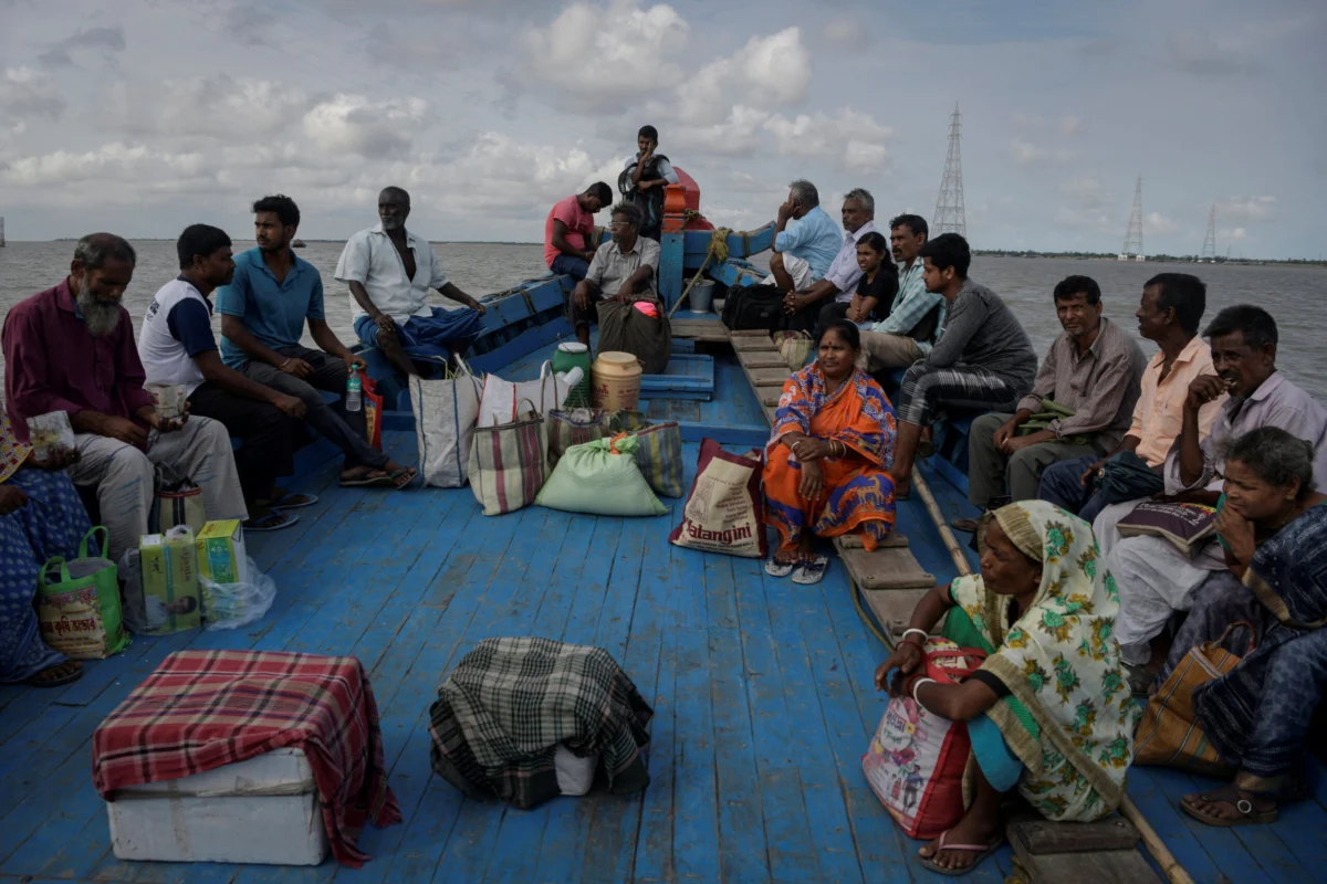 India Considers Deploying Crocodiles and Venomous Snakes Along Bangladesh Border to Deter Undocumented Migration and Smuggling