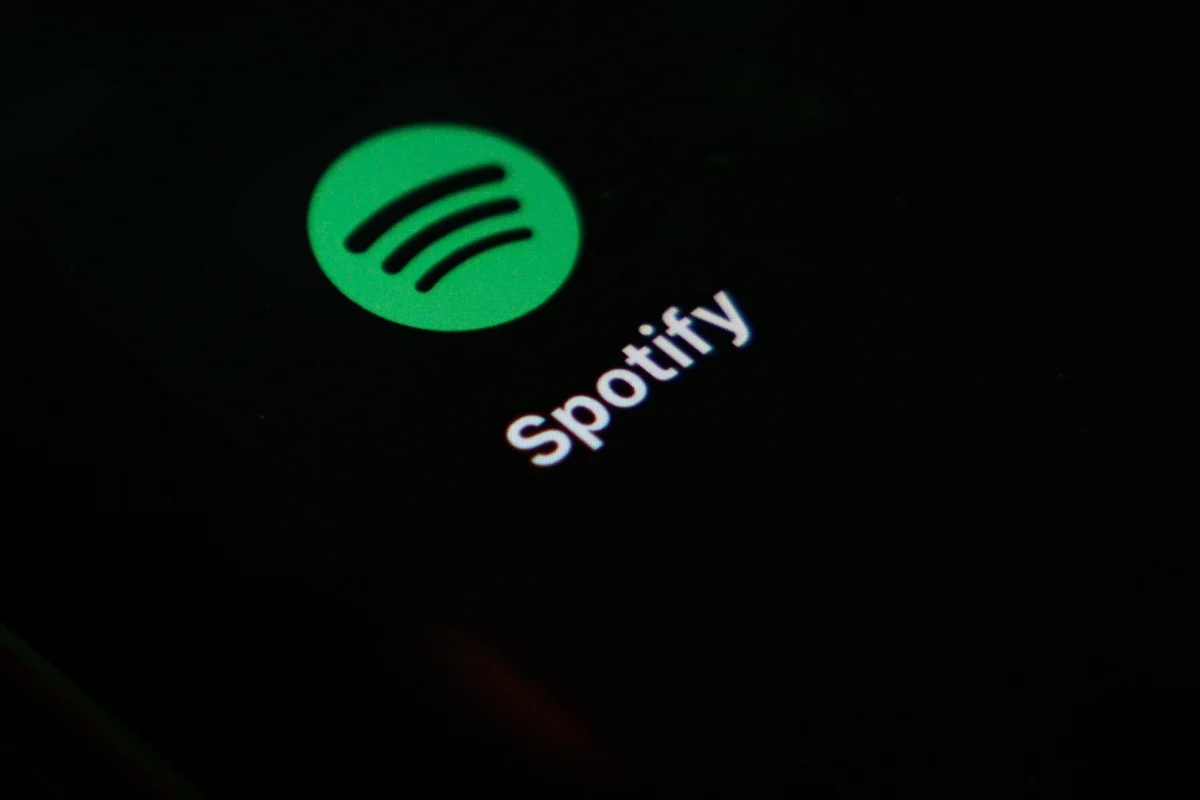 Spotify Reports Robust Q1 Growth Amidst Market Volatility, Stock Dips on Future Outlook