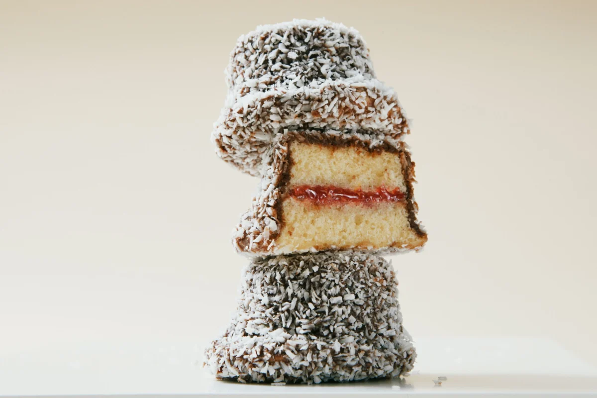 The Global Evolution of the Australian Lamington and the Rise of the Contemporary Cupcake Adaptation