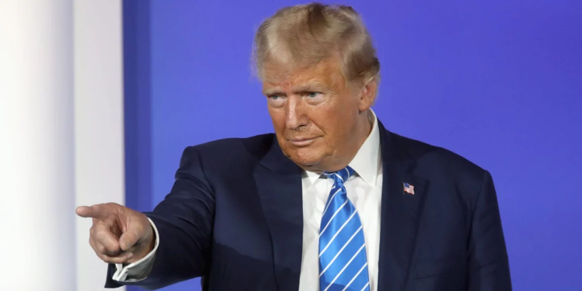 The psychological divide between Democrats and Republicans during democratic backsliding