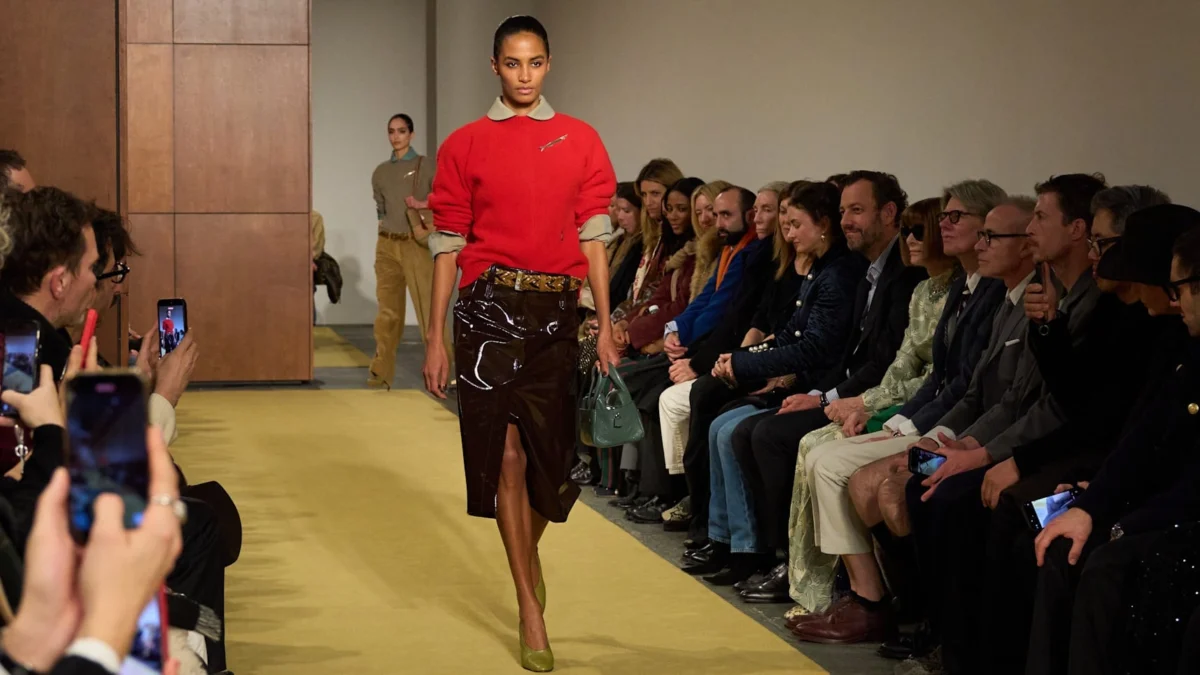 Tory Burch LLC Offers Sweetened Terms on $700 Million Leveraged Loan to Buy Out Private Equity Stake