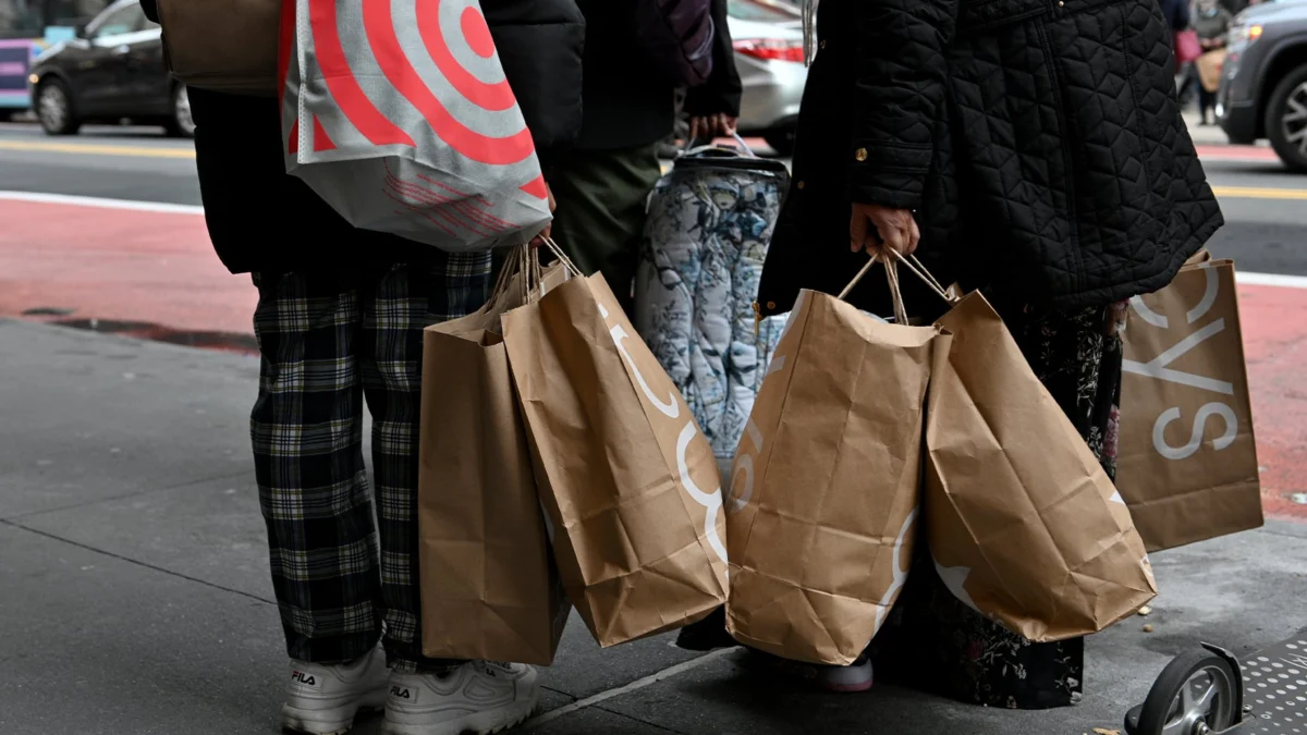 US Consumer Sentiment Plummets to Record Low Amidst Escalating Geopolitical Tensions and Inflationary Fears