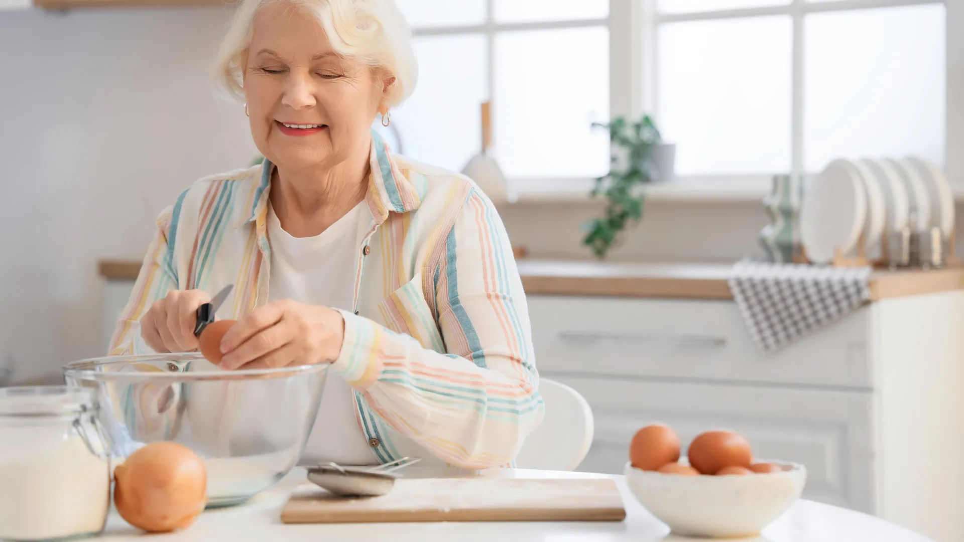 Eggs: A Potential Ally in the Fight Against Alzheimer’s Disease for Seniors