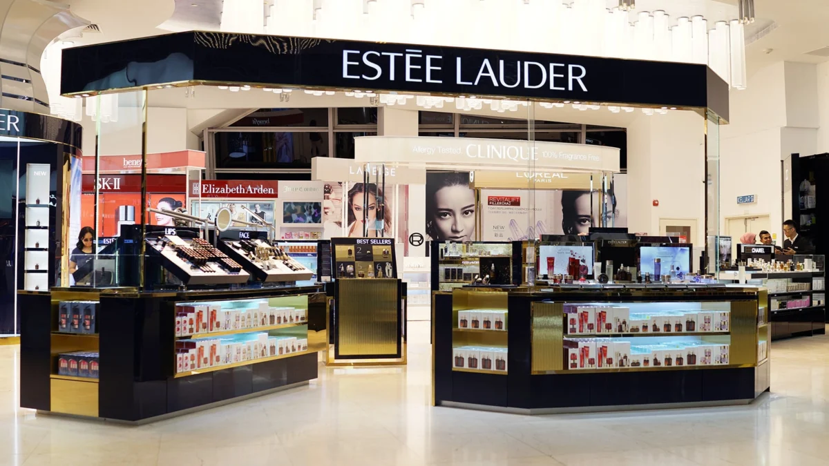 Estée Lauder Settles Shareholder Lawsuit Over China Grey Market Sales Allegations