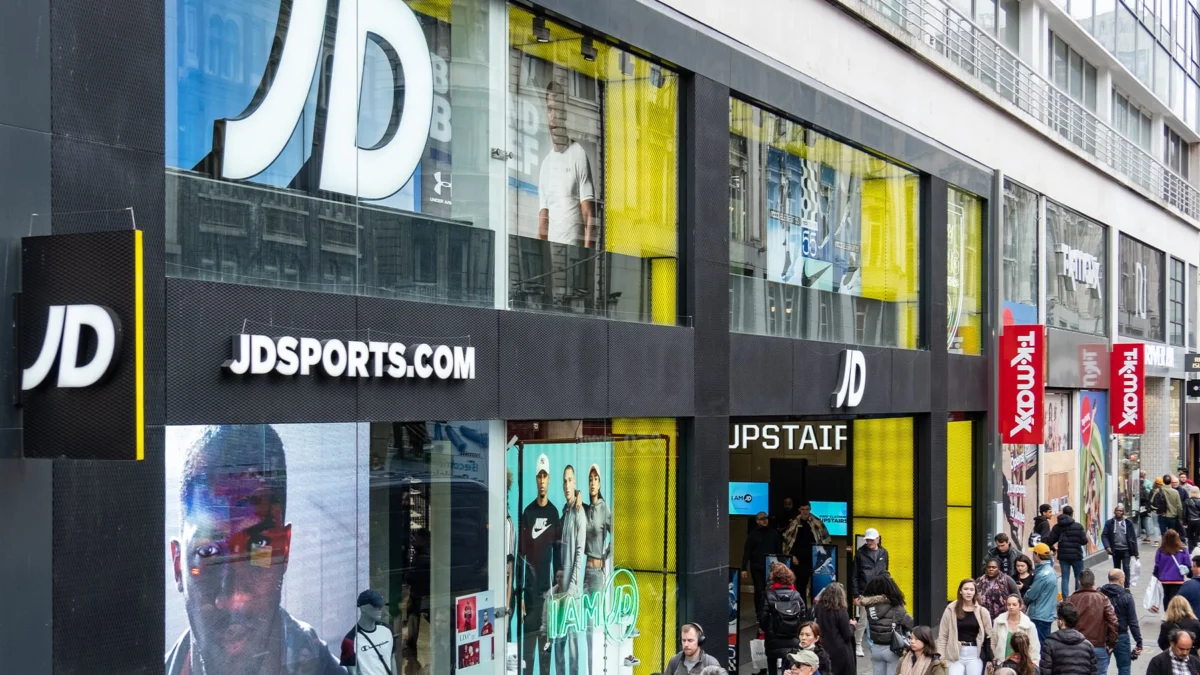 JD Sports Declares No Price Increases Amidst Stagnant Sales and Economic Uncertainty
