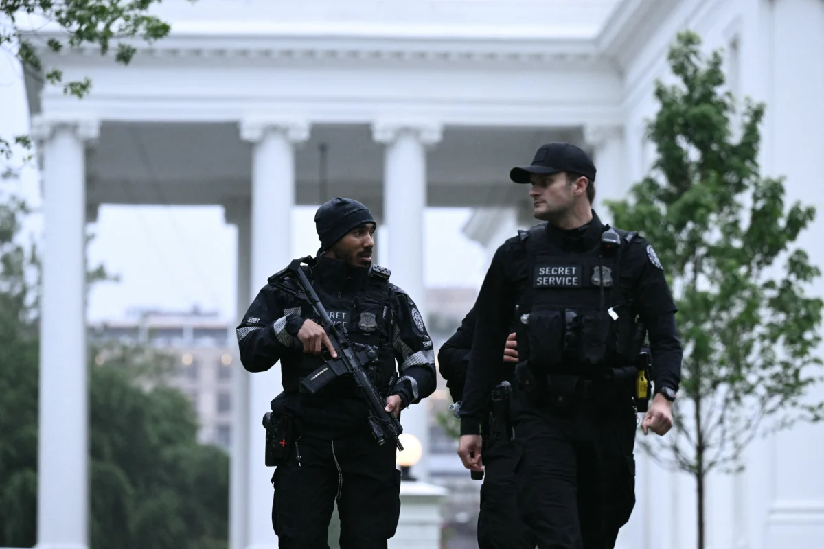 Man Shot Dead by Secret Service Near White House After Opening Fire; Bystander Wounded
