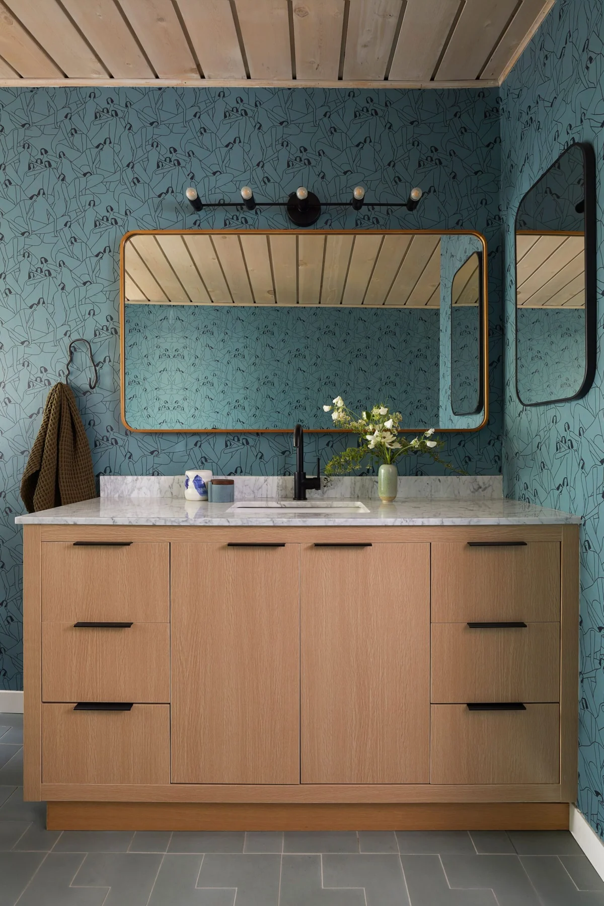 The Best Bathroom Light Fixtures Illuminate Your Design Instincts