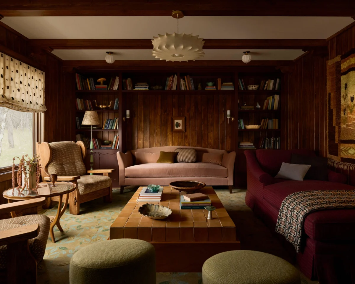 The Design of This Minnesota Cabin Exists in the Venn Diagram of Sophia Loren and Walden Pond