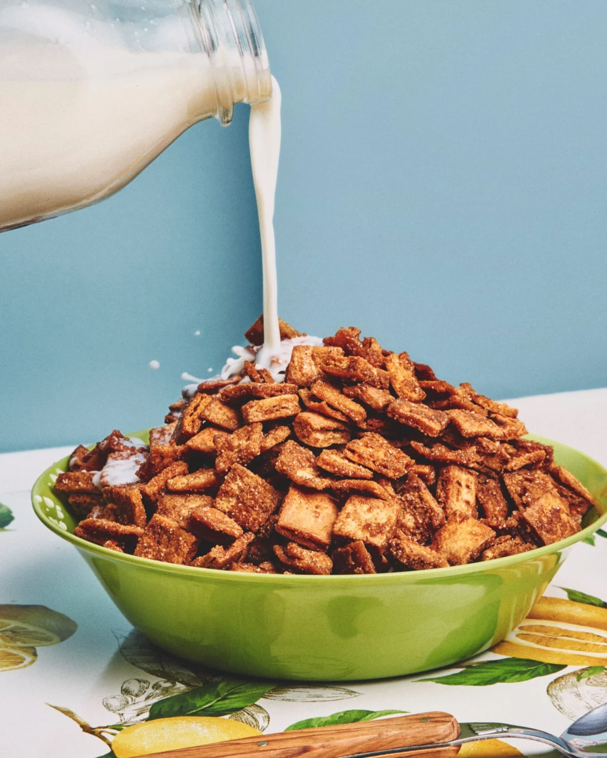 The Evolution of Breakfast Consumerism and the Rise of Homemade Cereal Alternatives in the Modern Household