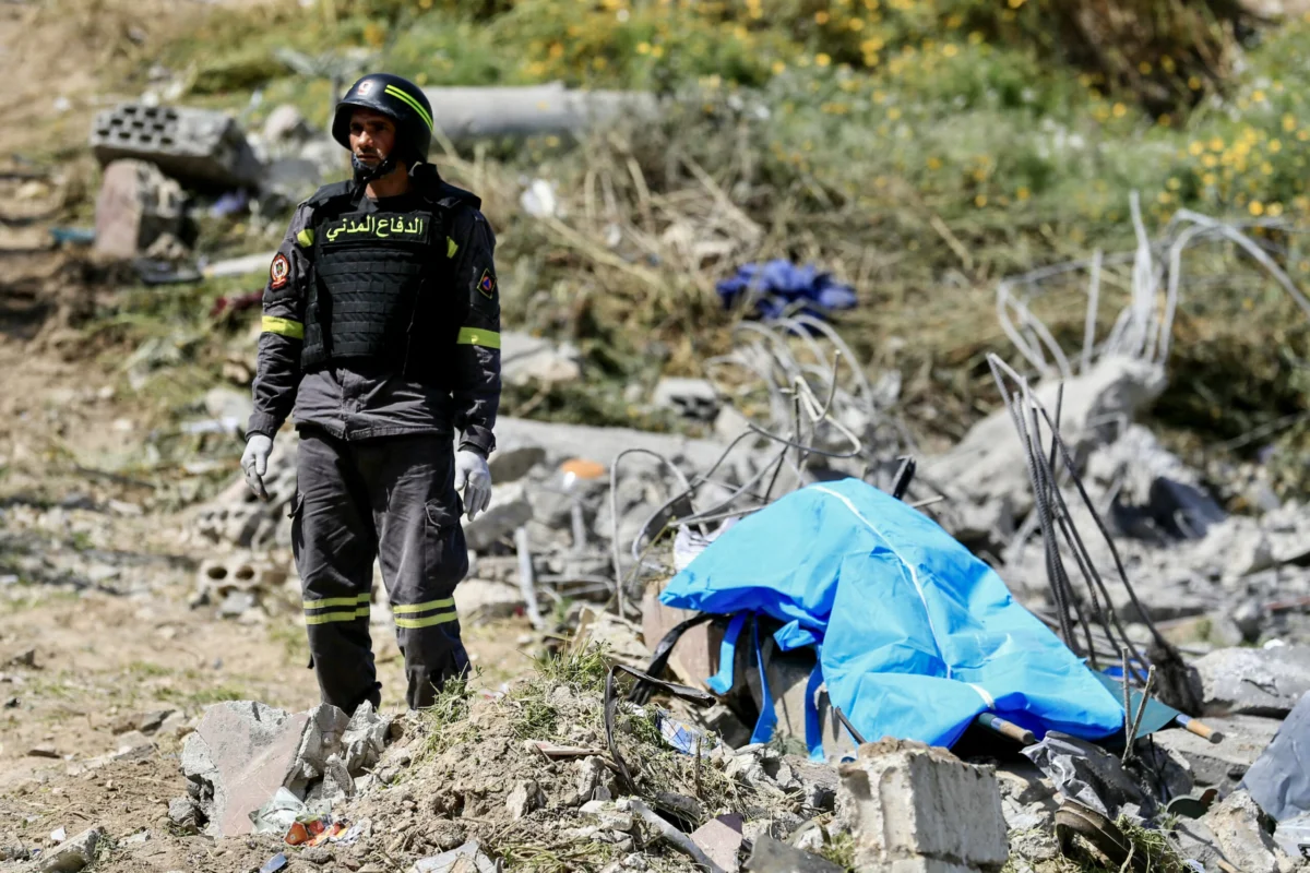 US-Iran Ceasefire Holds Amidst Tehran’s Warning on Tanker Attacks and Israeli Strikes in Lebanon Killing 24