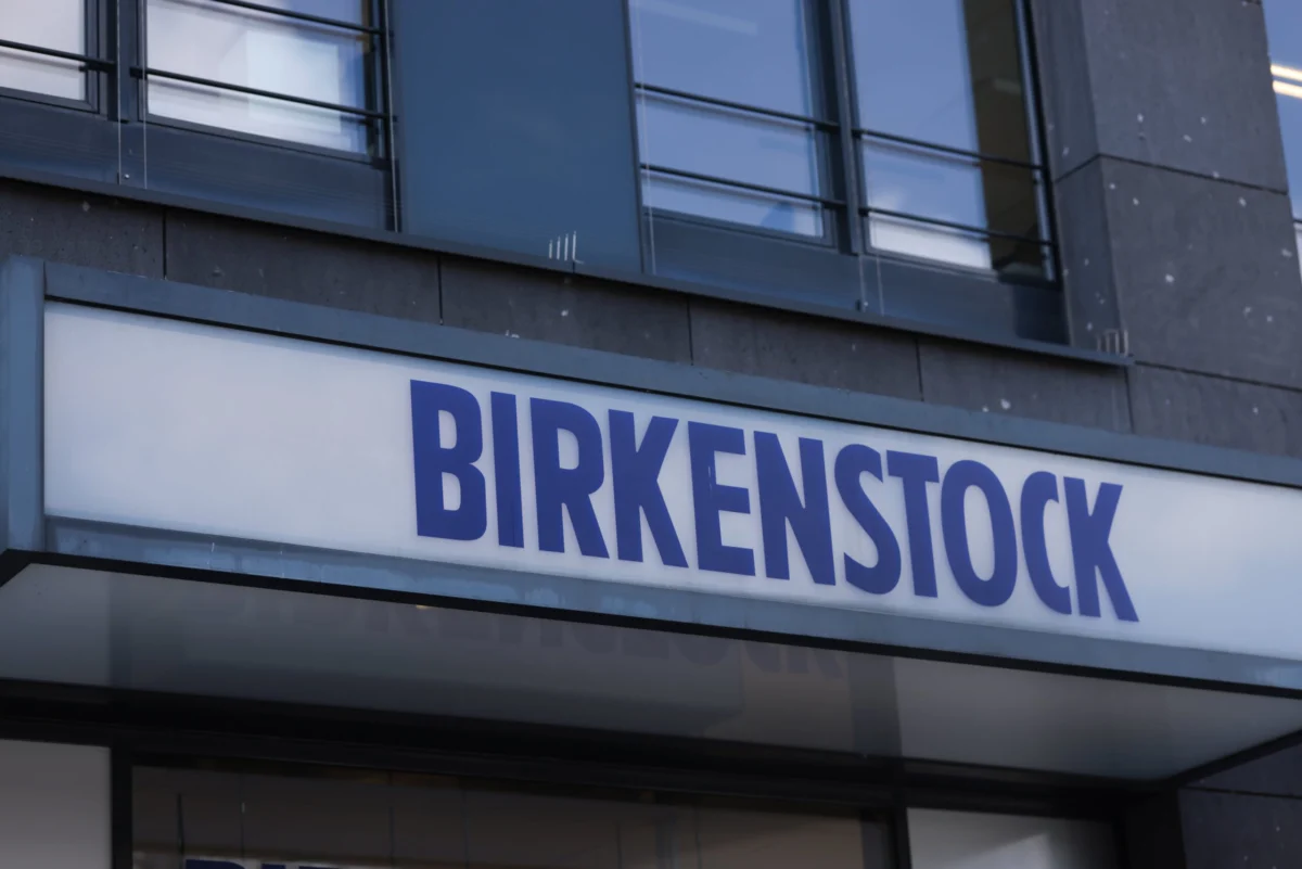 Birkenstock Eyes €900 Million Bond Sale to Refinance Debt and Fuel Growth