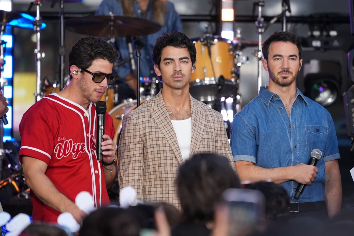 Joe Jonas Lists Luxury Dumbo Condo for $6.75 Million Amid Shift Toward International Lifestyle
