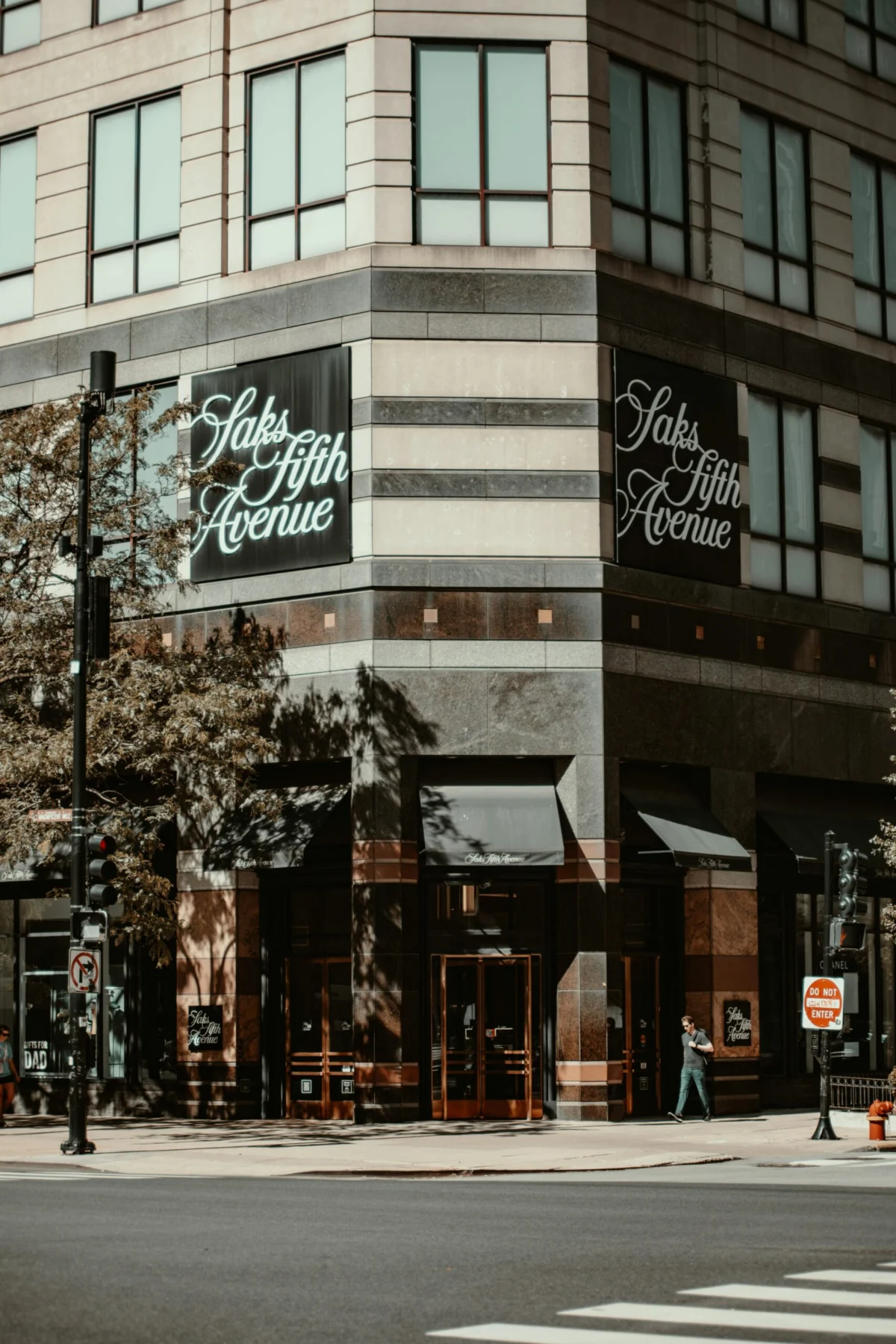 Saks Global Completes Chapter 11 Restructuring, Rebrands as Exemplar Luxury Group