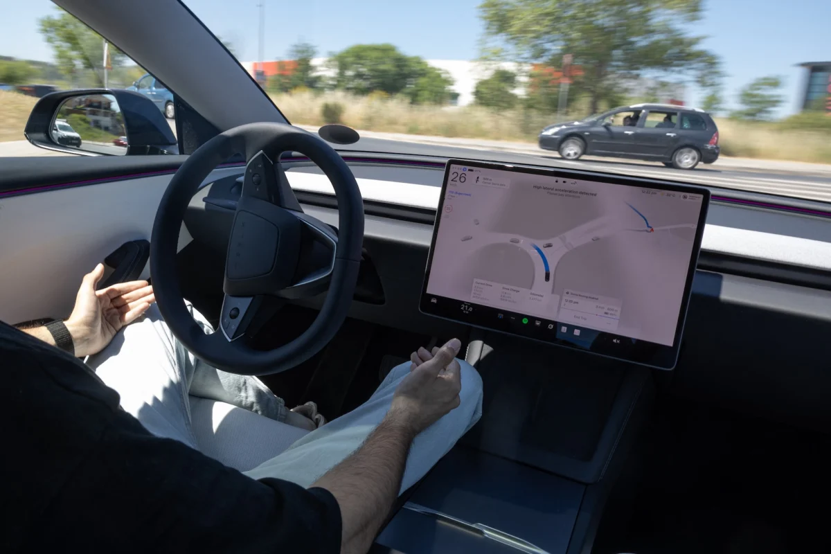 The Mobility Sector Navigates Heightened Scrutiny and Strategic Expansion Amidst Rapid Technological Advancements.