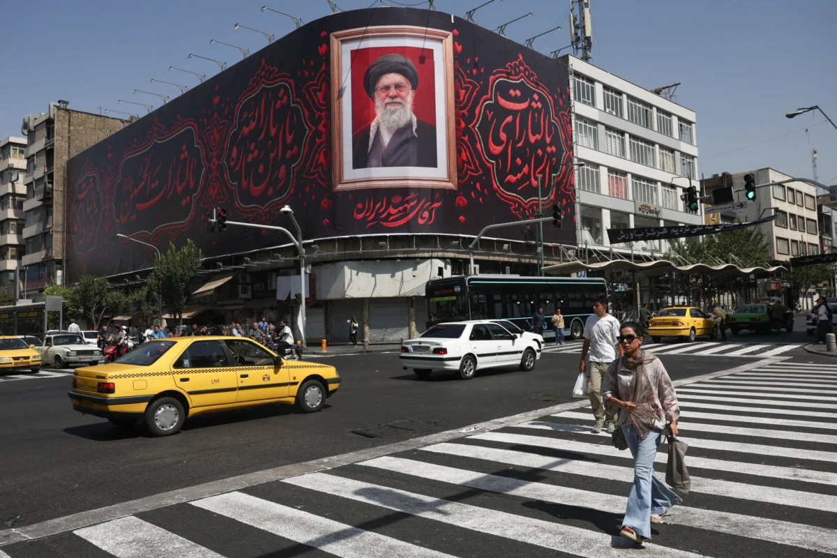 Escalating Conflict: Air Raid Sirens Pierce Gulf Skies as US and Iran Reignite Full-Scale Warfare