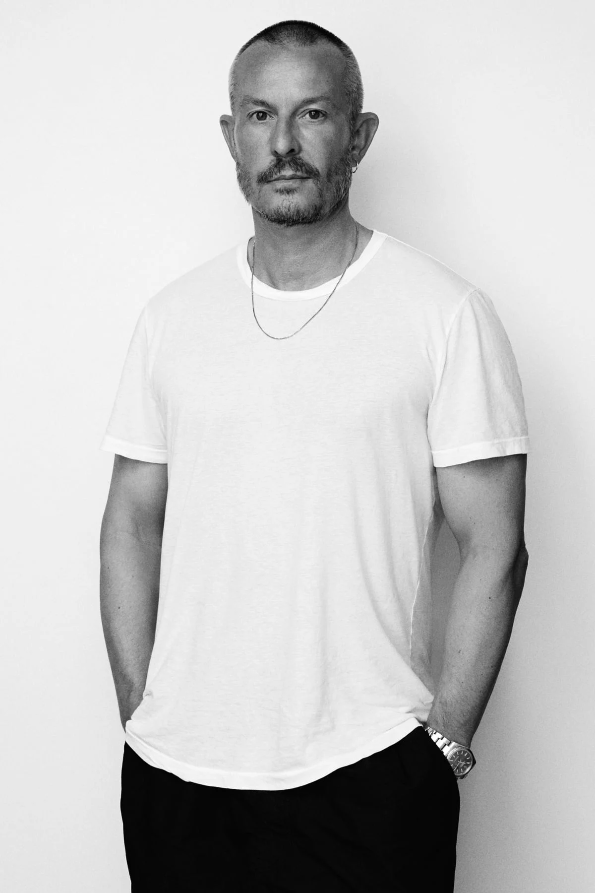 Jonathan Saunders Appointed Executive Creative Director of Kate Spade New York, Signifying a Strategic Shift for Tapestry Inc.