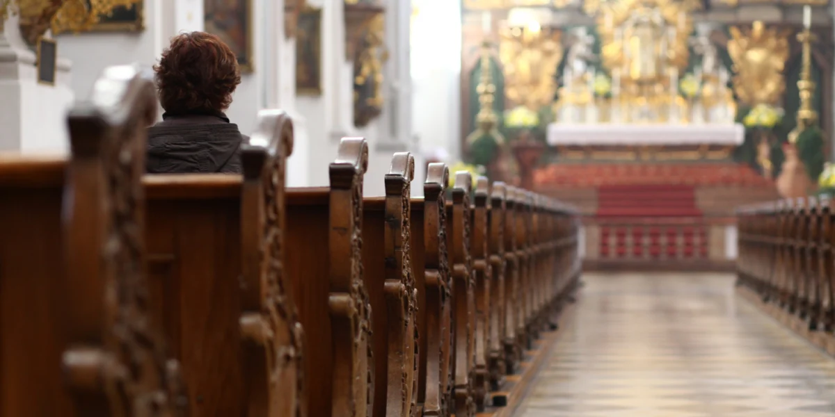 Secularization and low fertility: How declining church membership changes couples’ childbearing