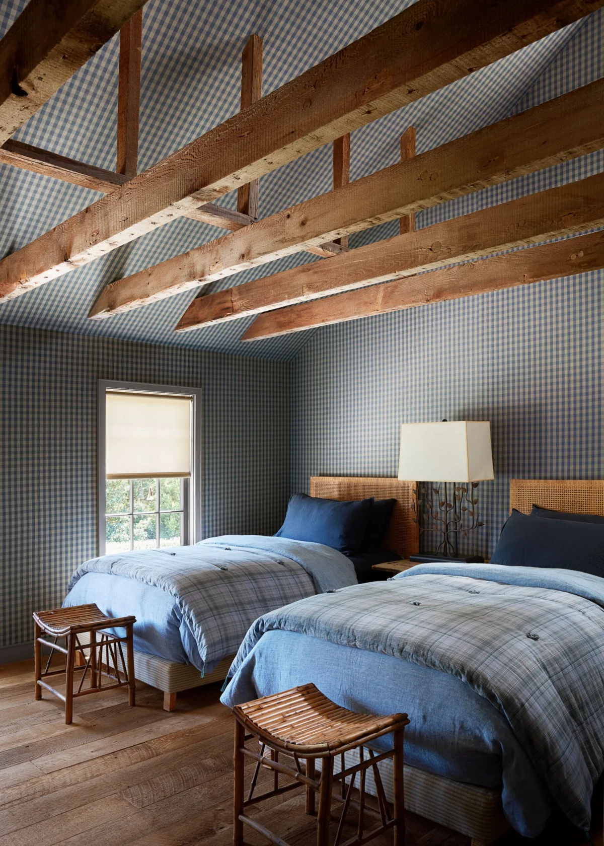 The Best Coastal Bedding for a Serene Sleep Aesthetic