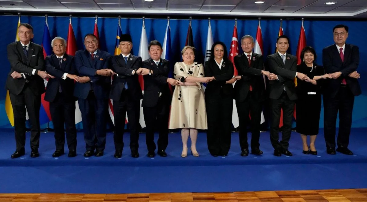 US-Iran Tensions Cast a Shadow Over Manila ASEAN Summit, Threatening Regional Stability and Economic Outlook