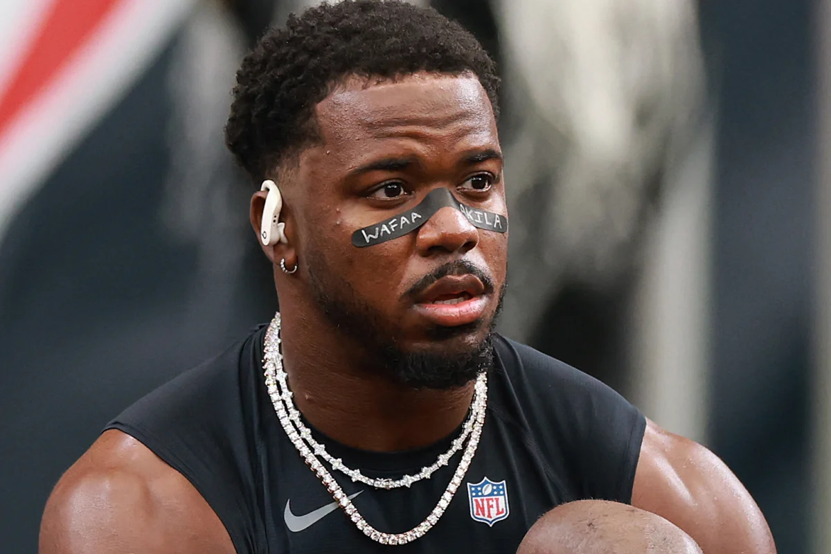 Houston Texans Linebacker Azeez Al-Shaair Continues Gaza Advocacy With Wafaa Akila Tribute Despite NFL Fines And Growing Athletic Solidarity