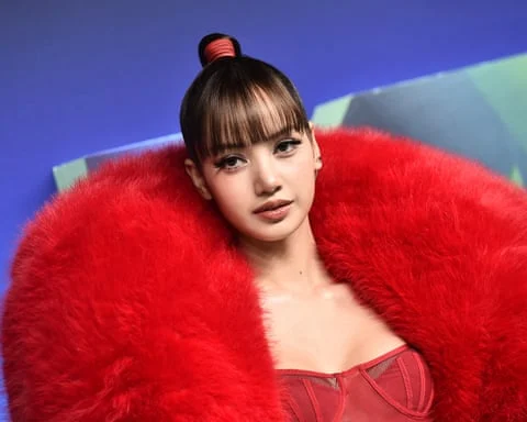 MTV VMAs 2026 Red Carpet: Bold Silhouettes, Extravagant Fur, and Feathers Dominate Music’s Biggest Night