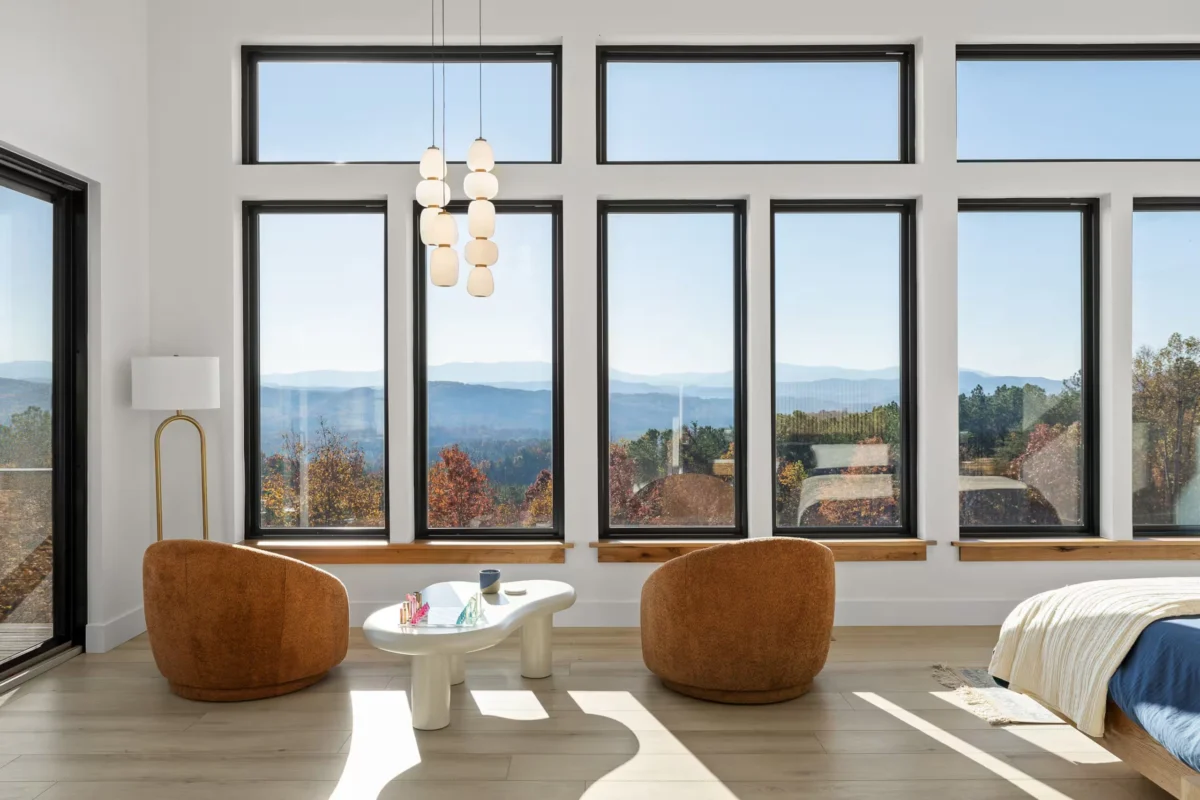 The Ultimate Guide to Booking Last-Minute Autumnal Airbnb Getaways Across the United States