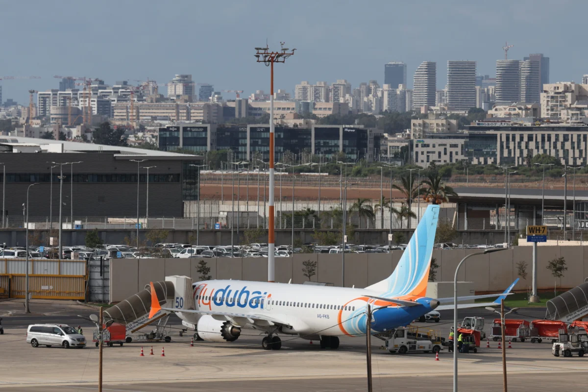 Australian Counter-Terrorism Authorities Probe Background of Flydubai Co-Pilot Following Mid-Air Cockpit Attack