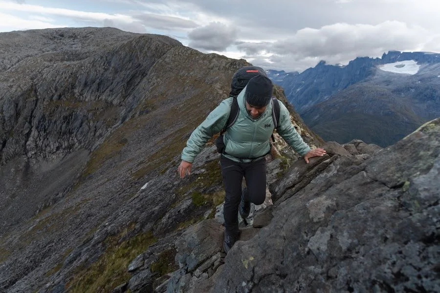 How to Save on Helly Hansen Outdoor Gear: Complete Guide to Promo Codes, Seasonal Sales, and Discounts