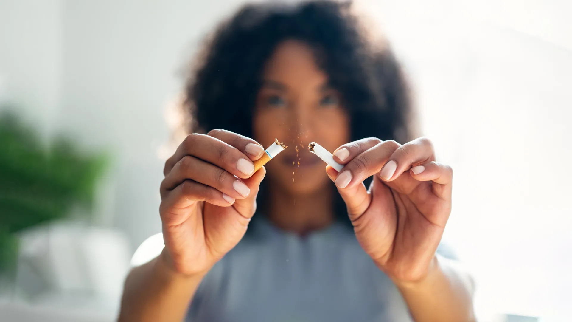 New Cochrane Review Finds Nicotine E-Cigarettes Are More Effective Than Traditional Aids for Smoking Cessation