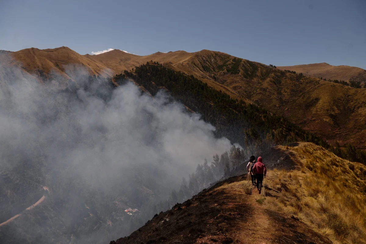 Peru Wildfires Threaten Cusco Highlands While Major Tourist Destinations Remain Open