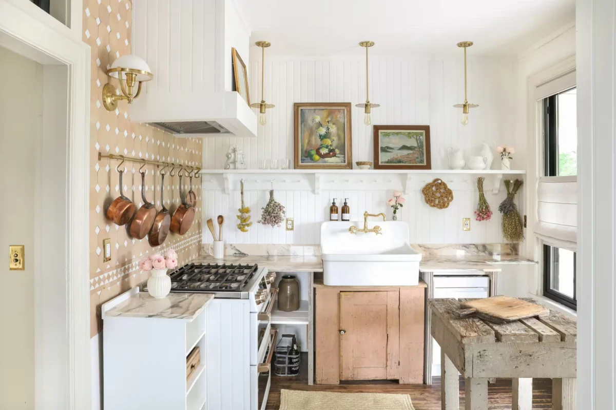 The Enduring Appeal of Cottagecore: How a Pandemic Micro-Trend Evolved Into a Permanent Pillar of Modern Travel and Interior Design